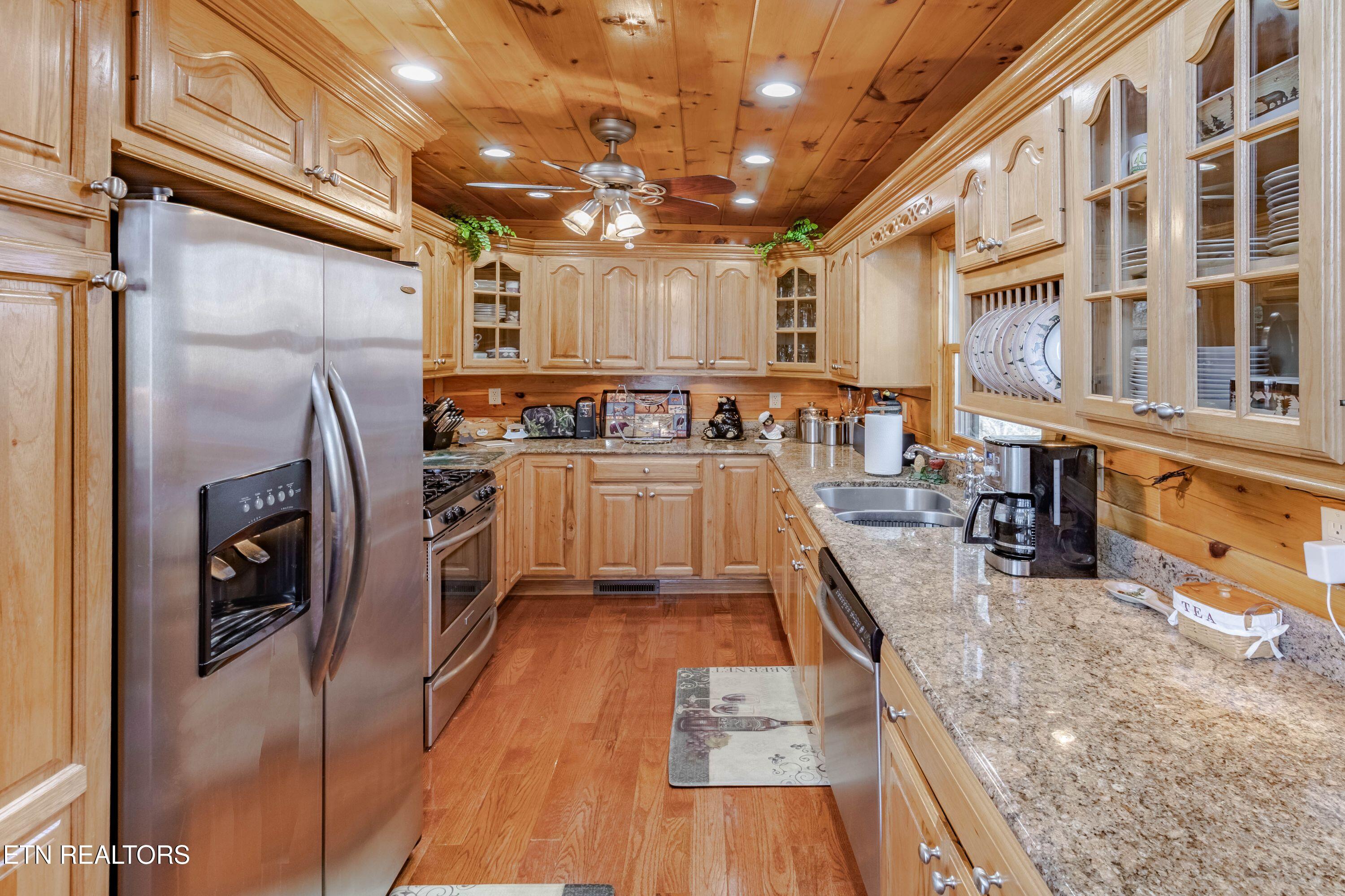 Sevierville, Tennessee, 37862, United States, 4 Bedrooms Bedrooms, ,3 BathroomsBathrooms,Residential,Active,2033415