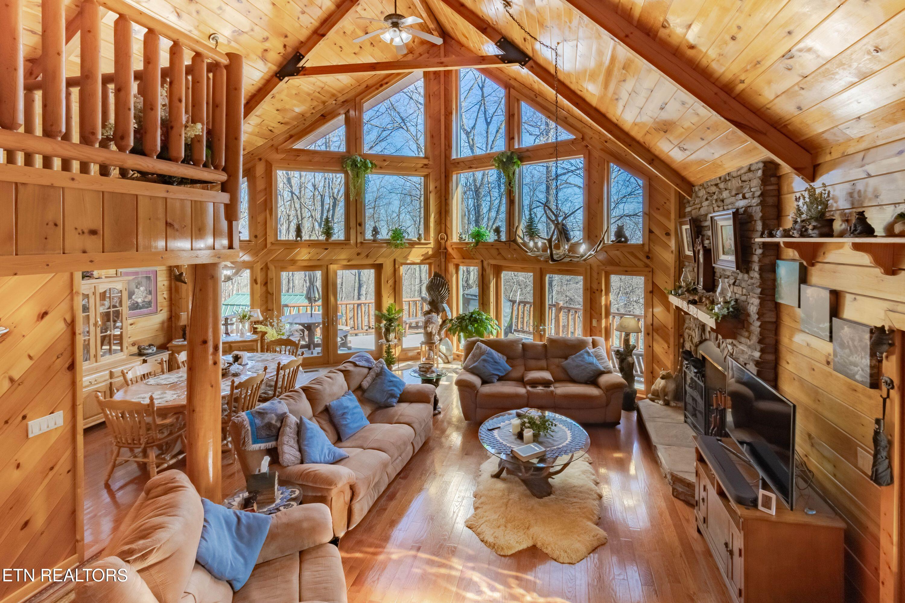 Sevierville, Tennessee, 37862, United States, 4 Bedrooms Bedrooms, ,3 BathroomsBathrooms,Residential,Active,2033415