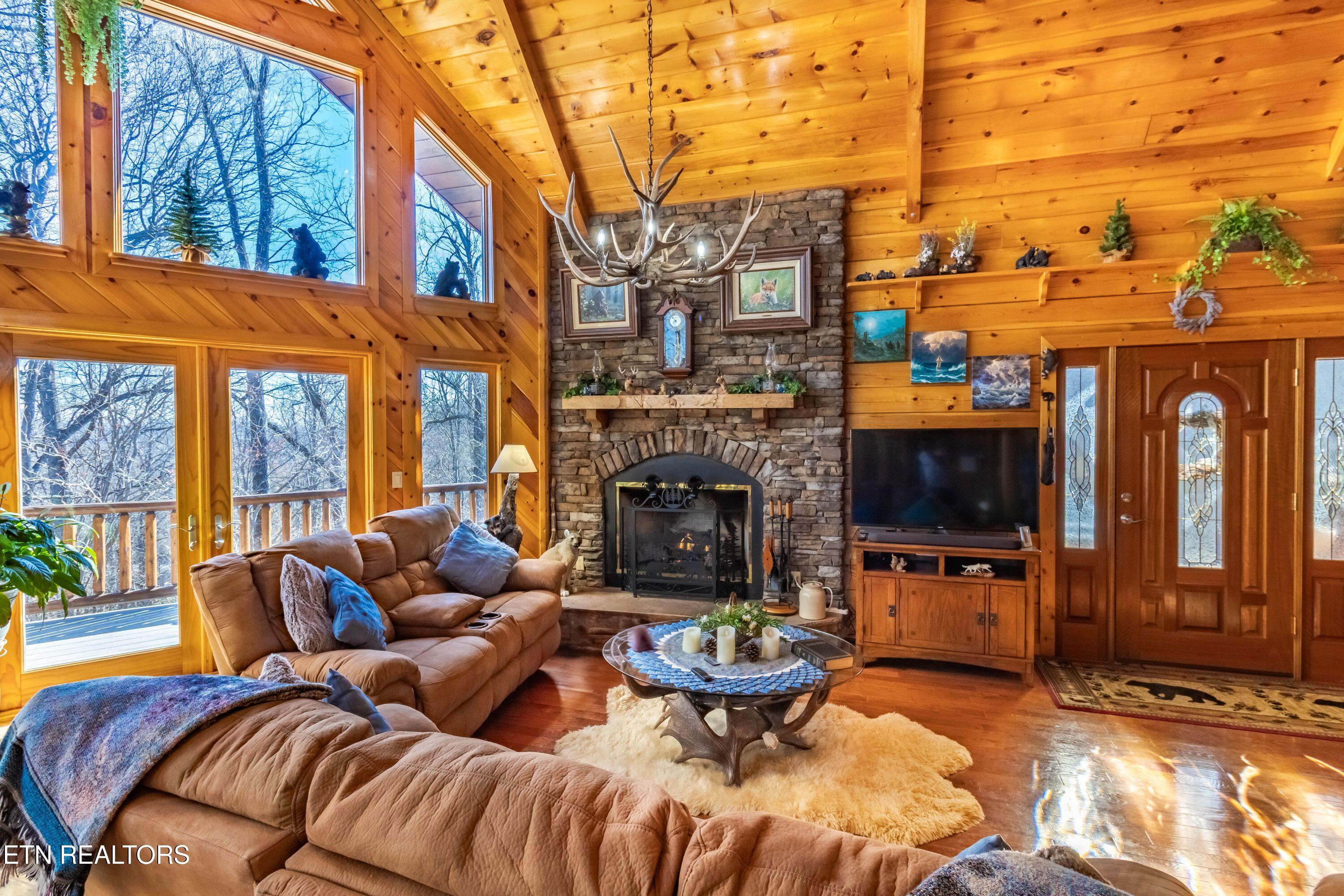 Sevierville, Tennessee, 37862, United States, 4 Bedrooms Bedrooms, ,3 BathroomsBathrooms,Residential,Active,2033415