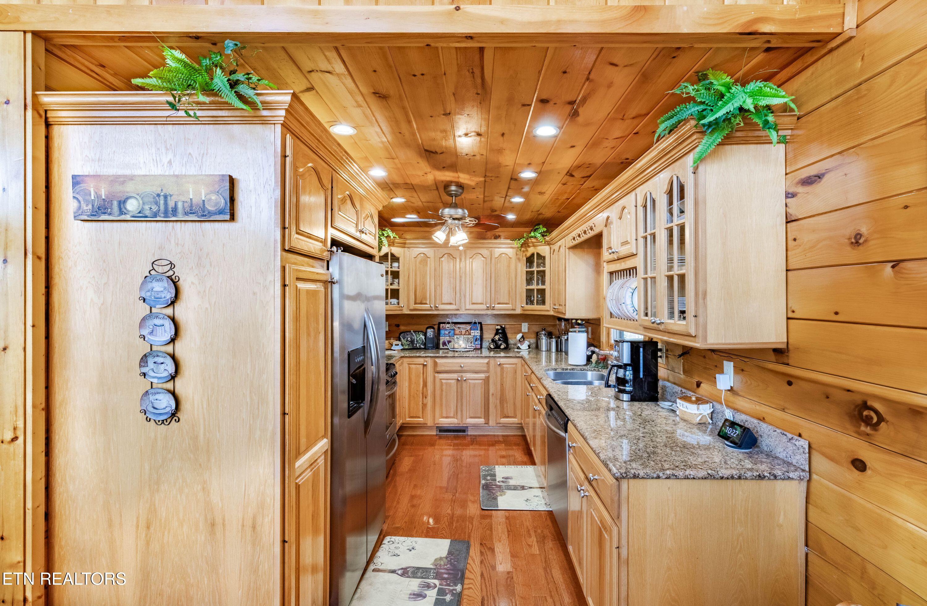 Sevierville, Tennessee, 37862, United States, 4 Bedrooms Bedrooms, ,3 BathroomsBathrooms,Residential,Active,2033415