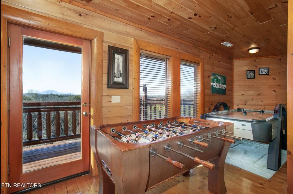 Photo of 2087 Kerr Rd, Sevierville, TN 37876 (MLS # 1333683)