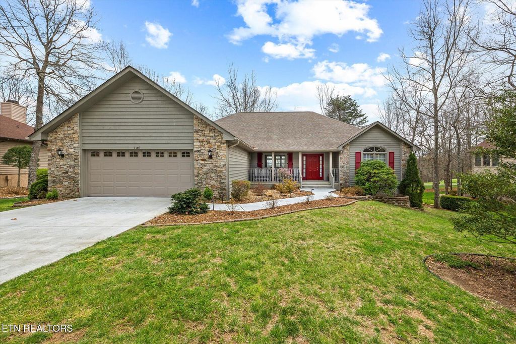 Photo of 135 Stonewood Drive, Crossville, TN 38558 (MLS # 1321607)