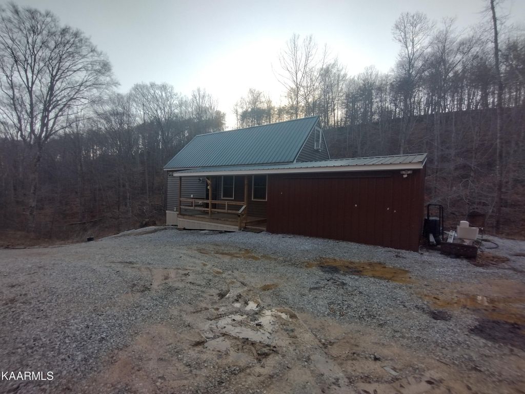 Photo of 2946 Norma Rd, Huntsville, TN 37756 (MLS # 1219210)