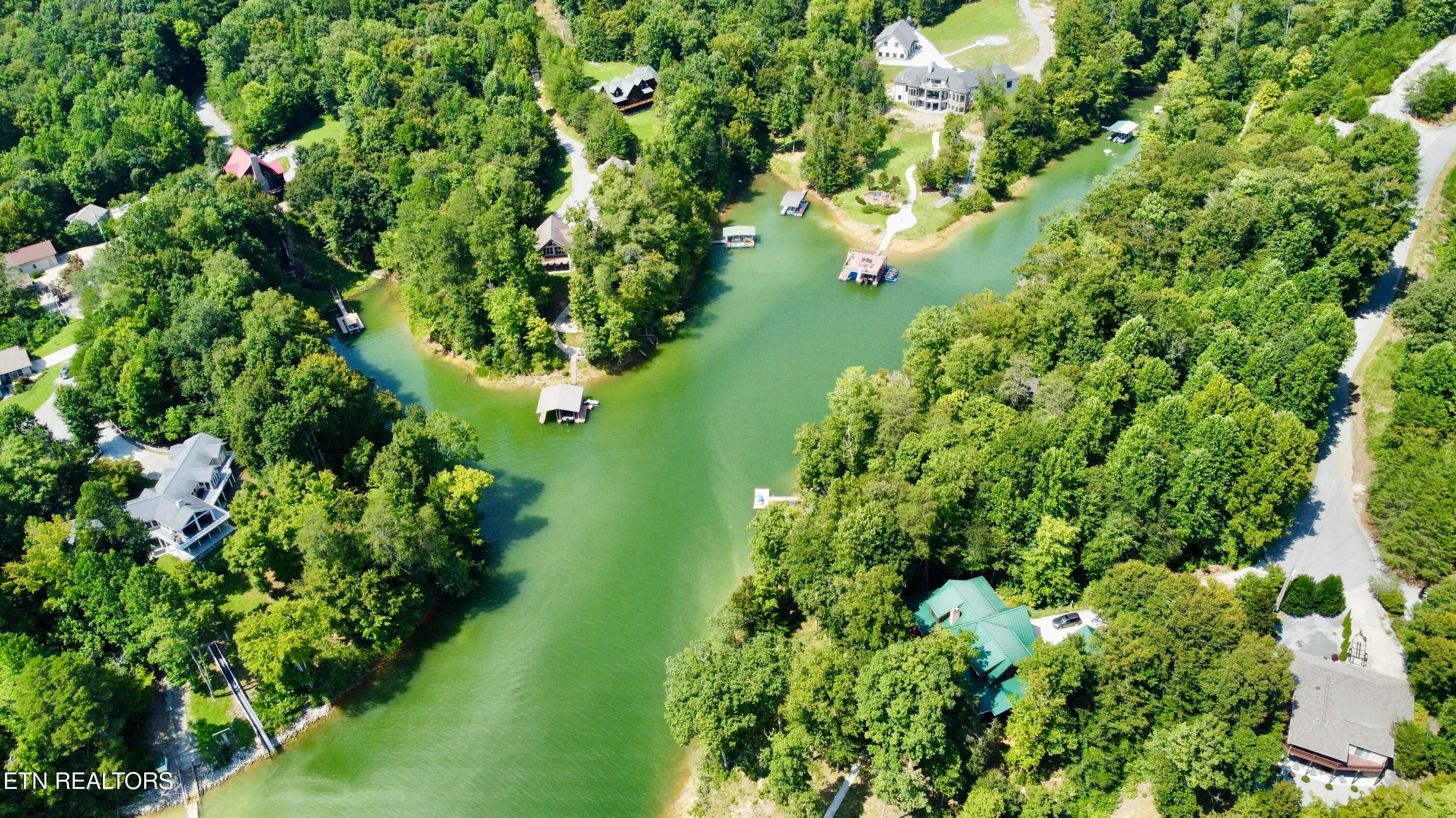 125 Shoreside Rd