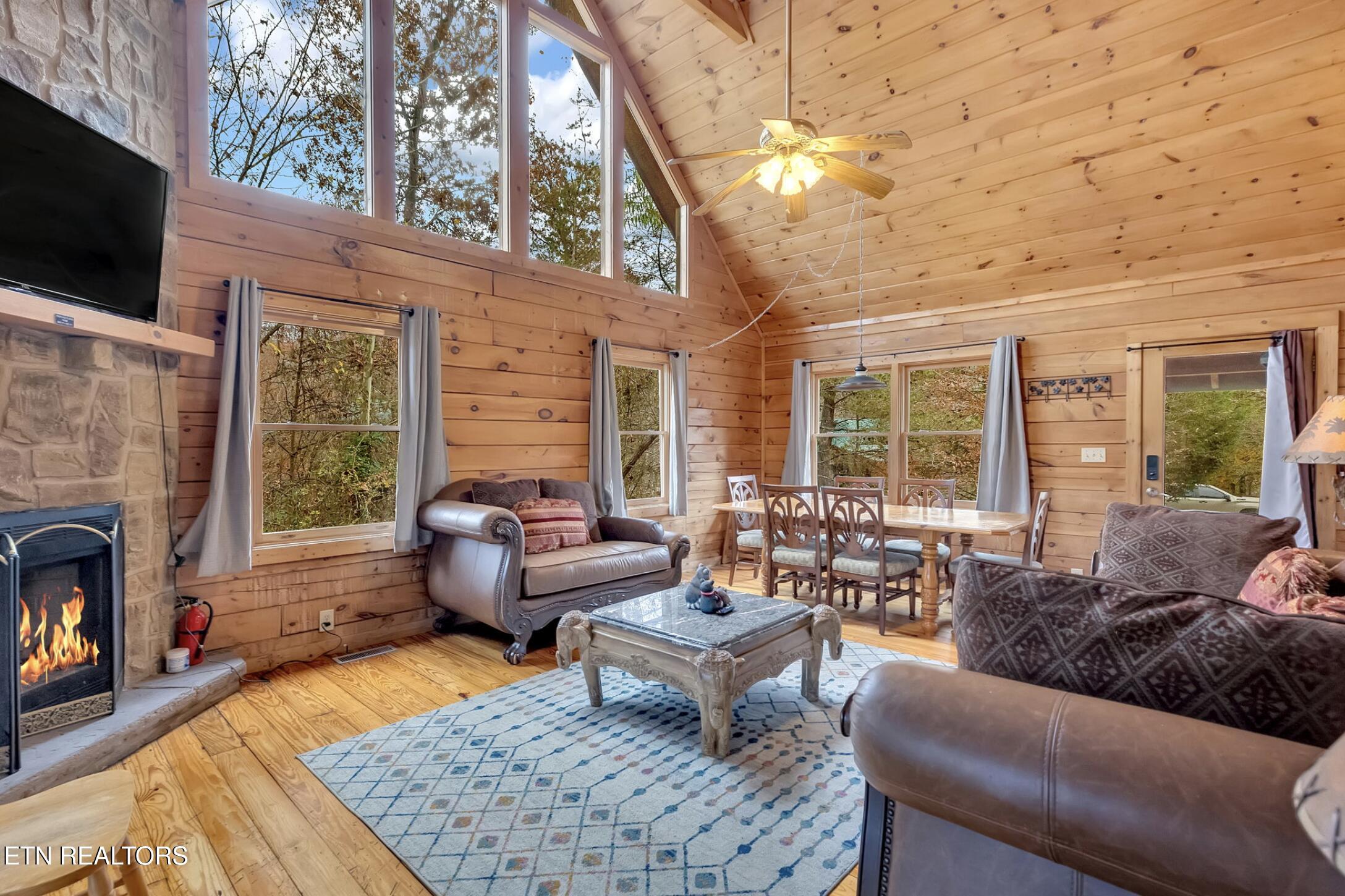 3201 Bear Country Way