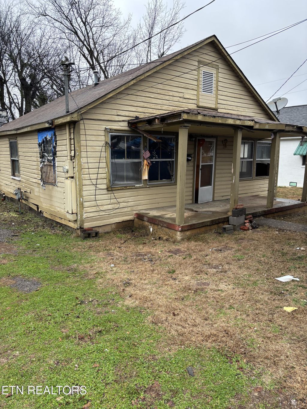 Photo of 235 Badgett St, Alcoa, TN 37701 (MLS # 1289976)