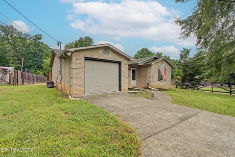Tiny photo for 1714 Tipton Station Rd, Knoxville, TN 37920 (MLS # 1350029)