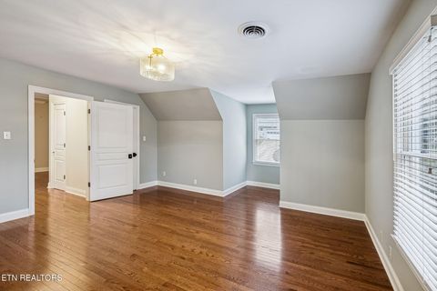 Tiny photo for 4225 Valencia Rd, Knoxville, TN 37919 (MLS # 1332202)