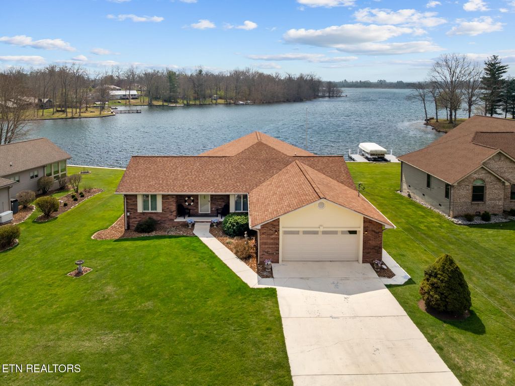 Photo of 1256 Arrowhead Drive, Crossville, TN 38572 (MLS # 1334450)