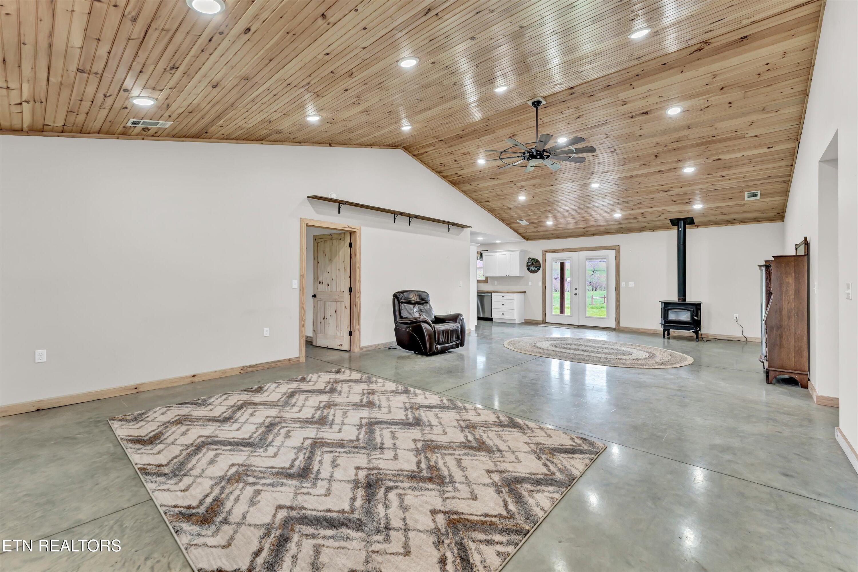 4144 Back Valley Rd