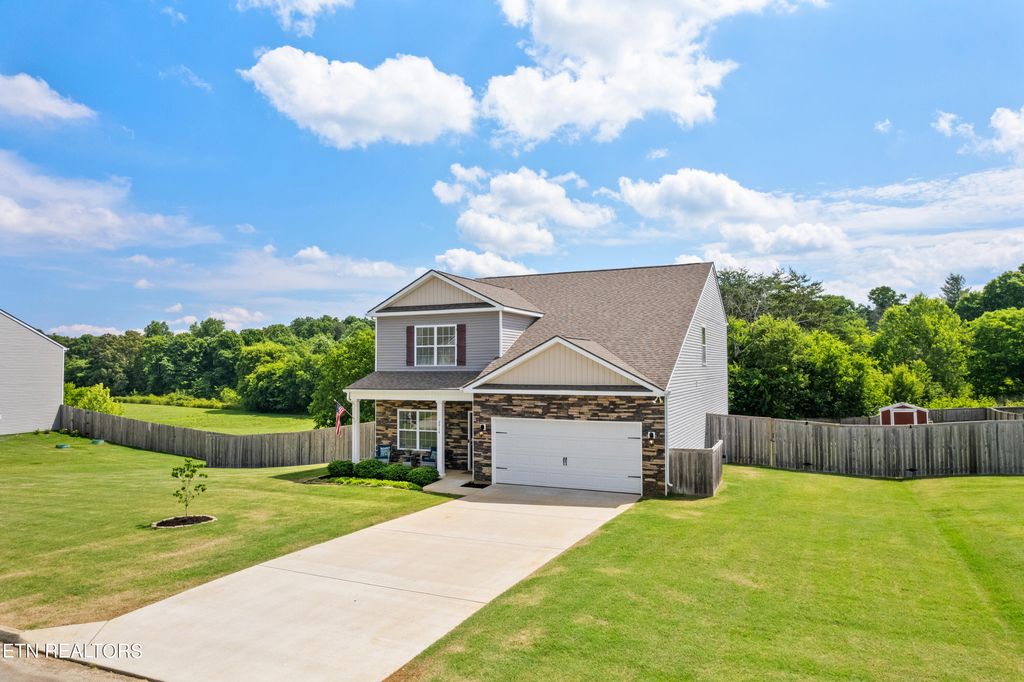 Photo of 2914 Sagegrass Drive, Louisville, TN 37777 (MLS # 1263736)