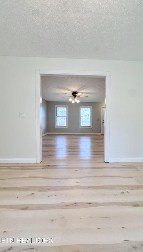 Tiny photo for 305 Orchard Knob Rd, Clinton, TN 37716 (MLS # 1334599)