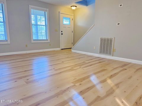 Tiny photo for 305 Orchard Knob Rd, Clinton, TN 37716 (MLS # 1334599)