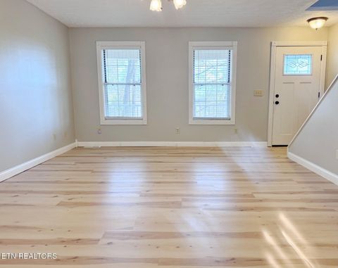 Tiny photo for 305 Orchard Knob Rd, Clinton, TN 37716 (MLS # 1334599)