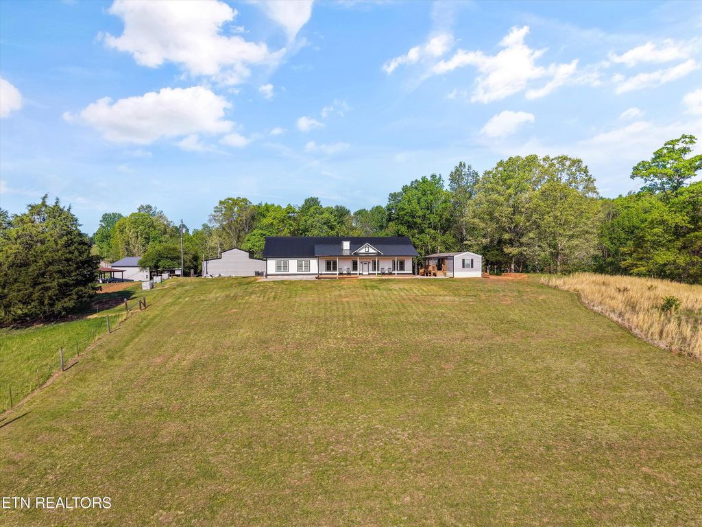 Photo of 161 Mason Hill Rd, Madisonville, TN 37354 (MLS # 1337544)
