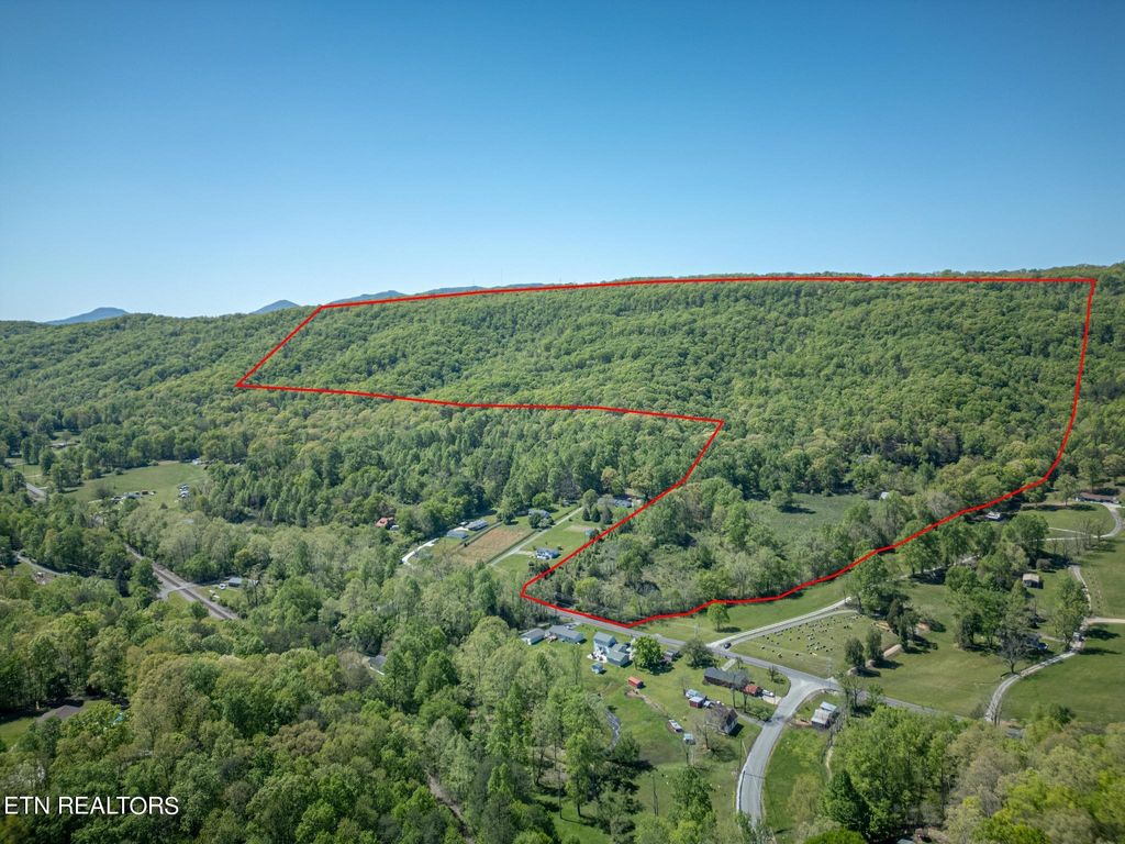 Photo of 2039 Dutch Valley Rd, Clinton, TN 37716 (MLS # 1294586)