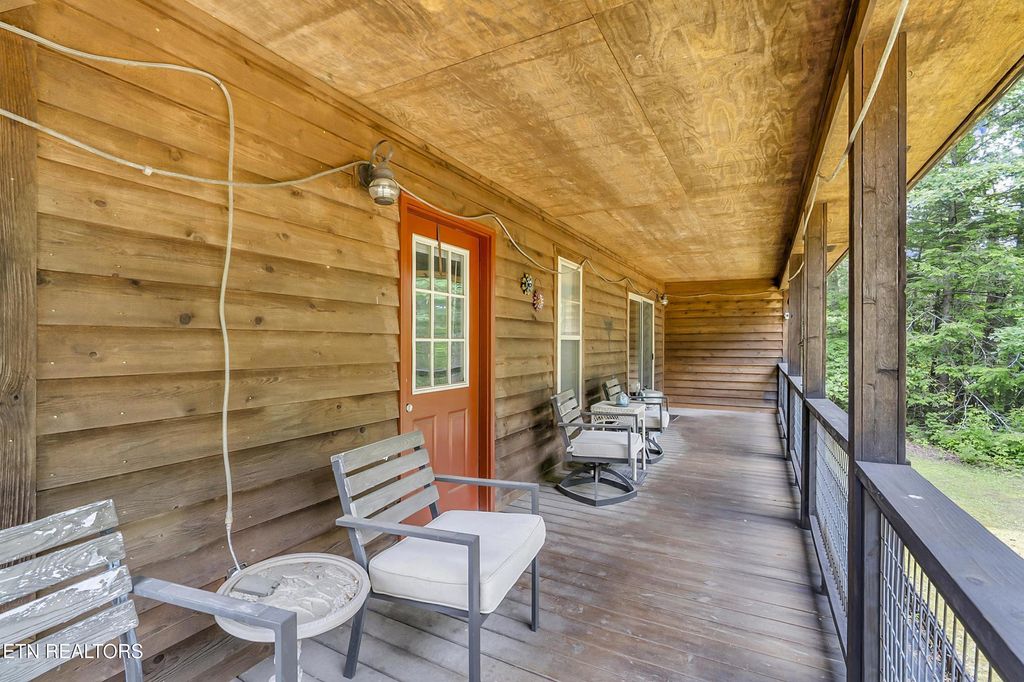 Photo of 81 Pine Tree Circle, Crossville, TN 38571 (MLS # 1303815)