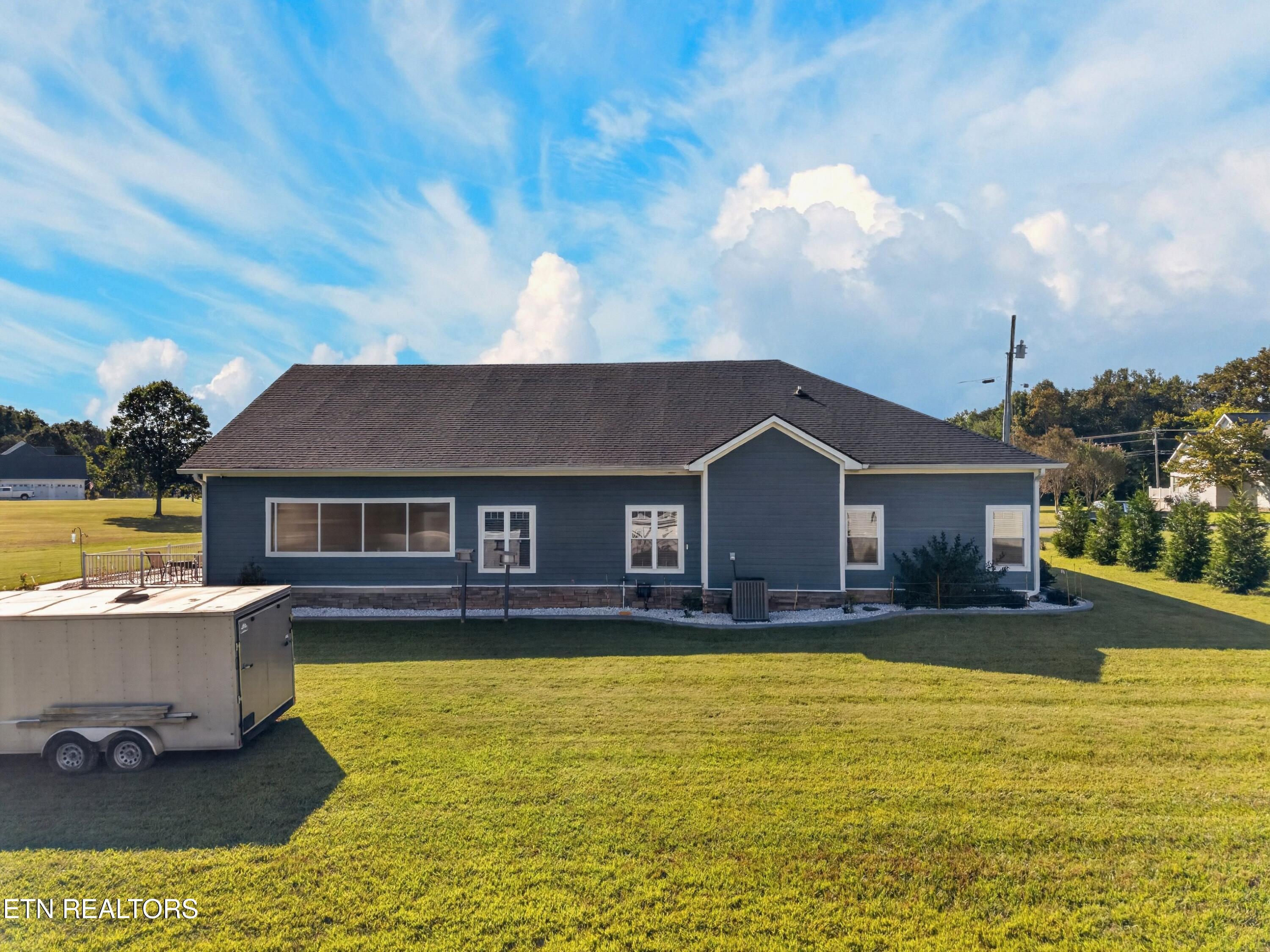 1015 Horizon Drive