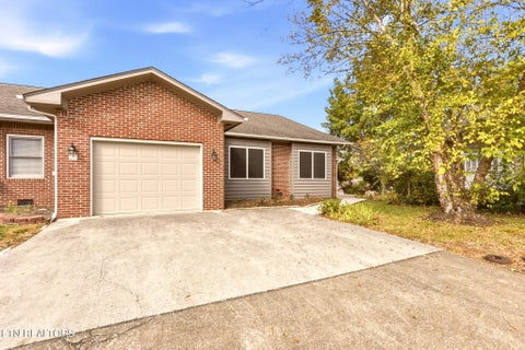 Photo of 21 Rivers Court, Oak Ridge, TN 37830 (MLS # 1360430)