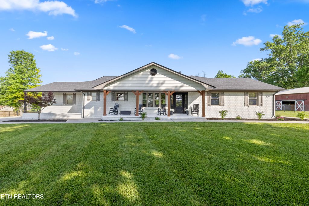 Photo of 8307 Stoney View Lane, Corryton, TN 37721 (MLS # 1301274)