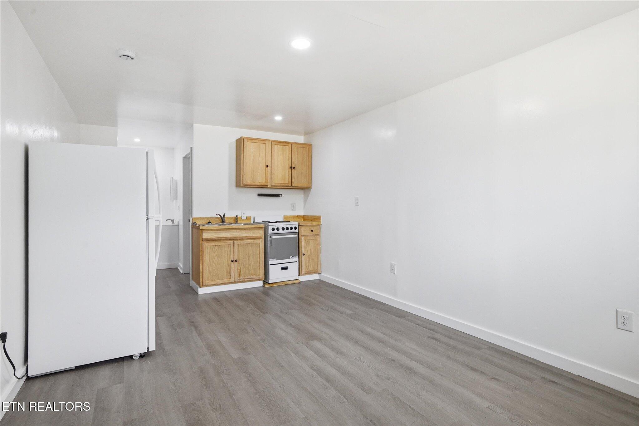 281 John McGhee Blvd