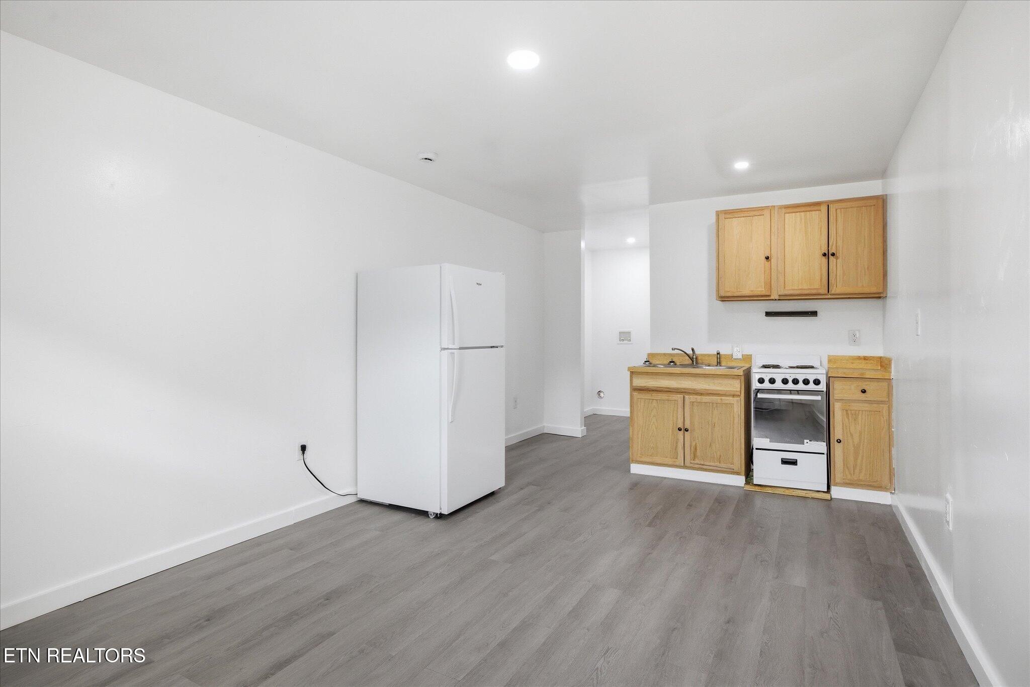 281 John McGhee Blvd