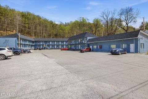 Photo of 281 John McGhee Blvd, Caryville, TN 37714 (MLS # 1336430)