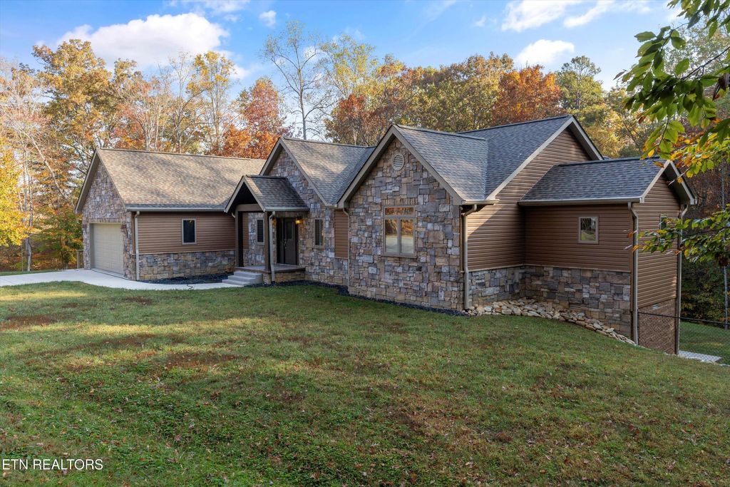 Photo of 367 Rogers Ridge Rd, Kingston, TN 37763 (MLS # 1283668)