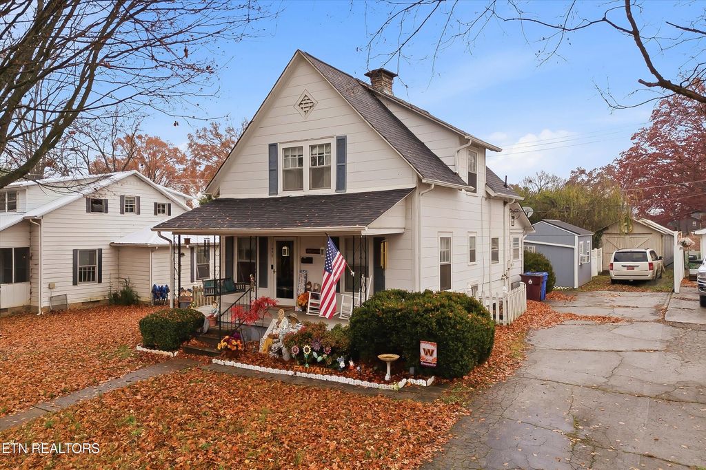 Photo of 1450 Dalton St, Alcoa, TN 37701 (MLS # 1322800)