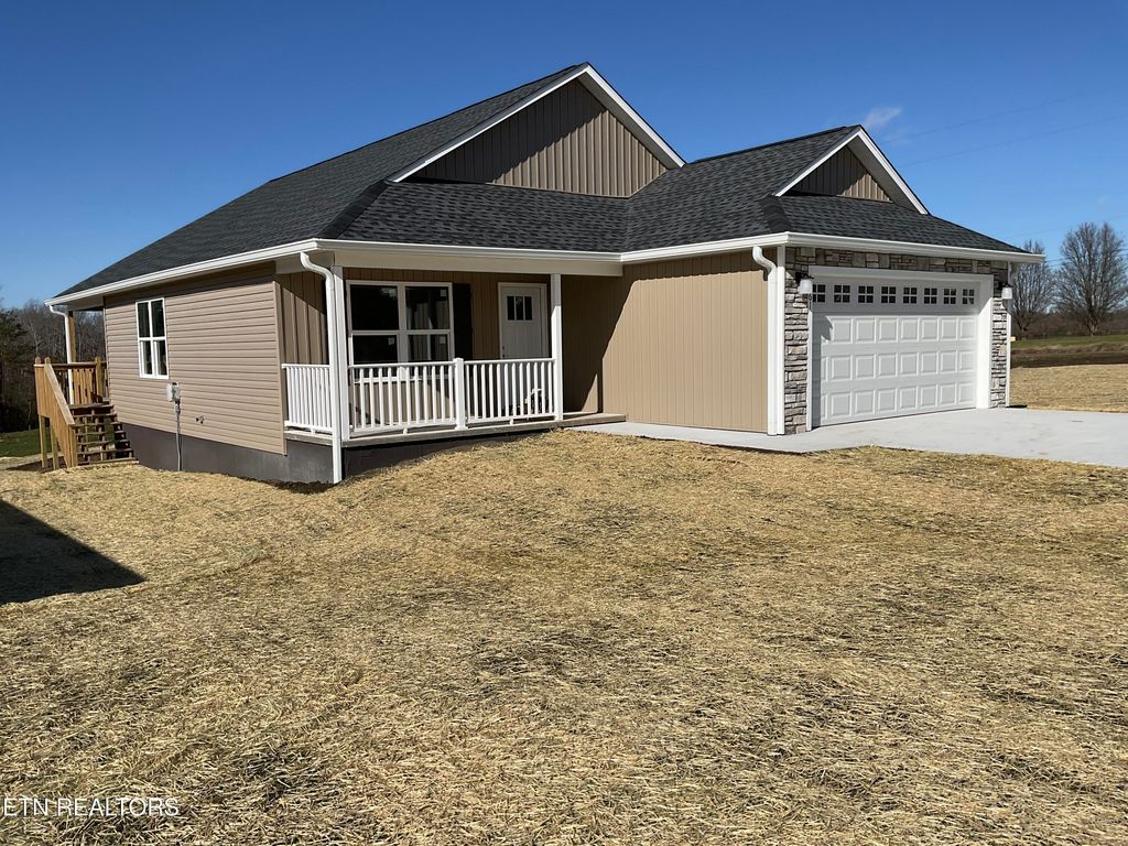 Photo of 1161 Cook Rd, Crossville, TN 38555 (MLS # 1327615)