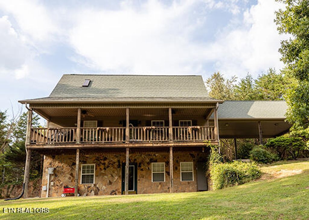 Photo of 201 Vernie Lee Rd, Friendsville, TN 37737 (MLS # 1240642)