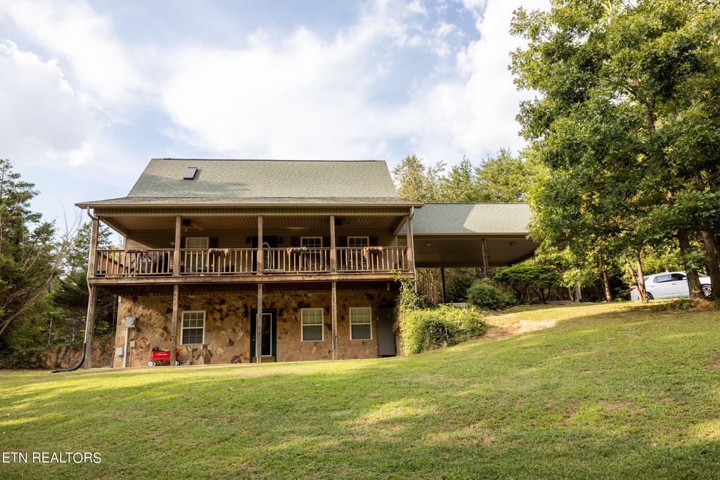 Photo of 201 Vernie Lee Rd, Friendsville, TN 37737 (MLS # 1240642)