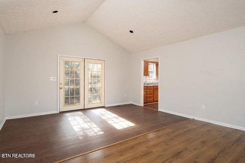 Tiny photo for 517 Bowman Bend Rd, Harriman, TN 37748 (MLS # 1328274)