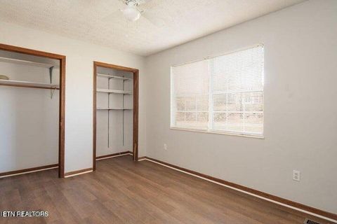 Tiny photo for 517 Bowman Bend Rd, Harriman, TN 37748 (MLS # 1328274)