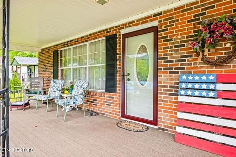 Tiny photo for 915 Cherry St, LaFollette, TN 37766 (MLS # 1340551)