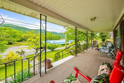 Tiny photo for 915 Cherry St, LaFollette, TN 37766 (MLS # 1340551)
