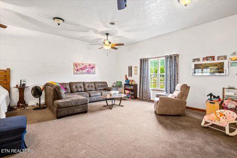 Tiny photo for 915 Cherry St, LaFollette, TN 37766 (MLS # 1340551)