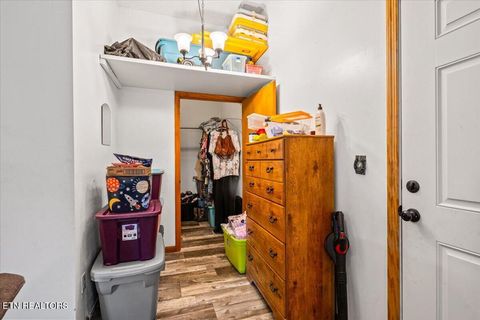 Tiny photo for 915 Cherry St, LaFollette, TN 37766 (MLS # 1340551)