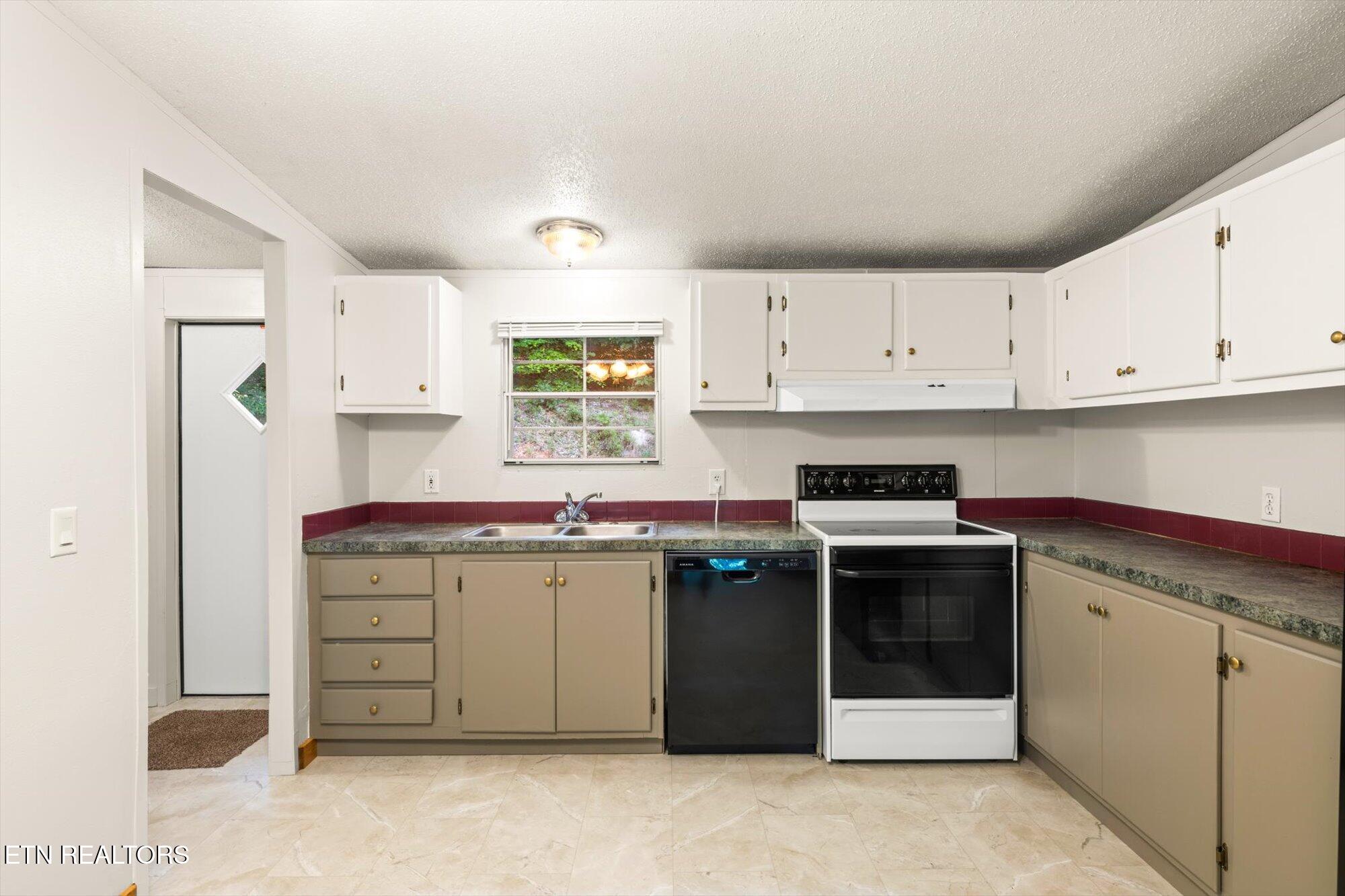 1032 County Road 110