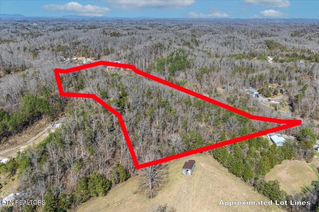 Photo of 736 Panther Creek Rd Off Rd, Sevierville, TN 37876 (MLS # 1329583)