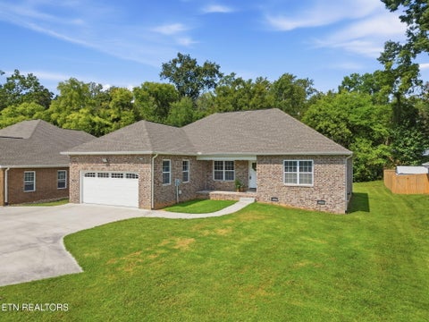 Tiny photo for 1718 Wilkinson Pike, Maryville, TN 37803 (MLS # 1356014)