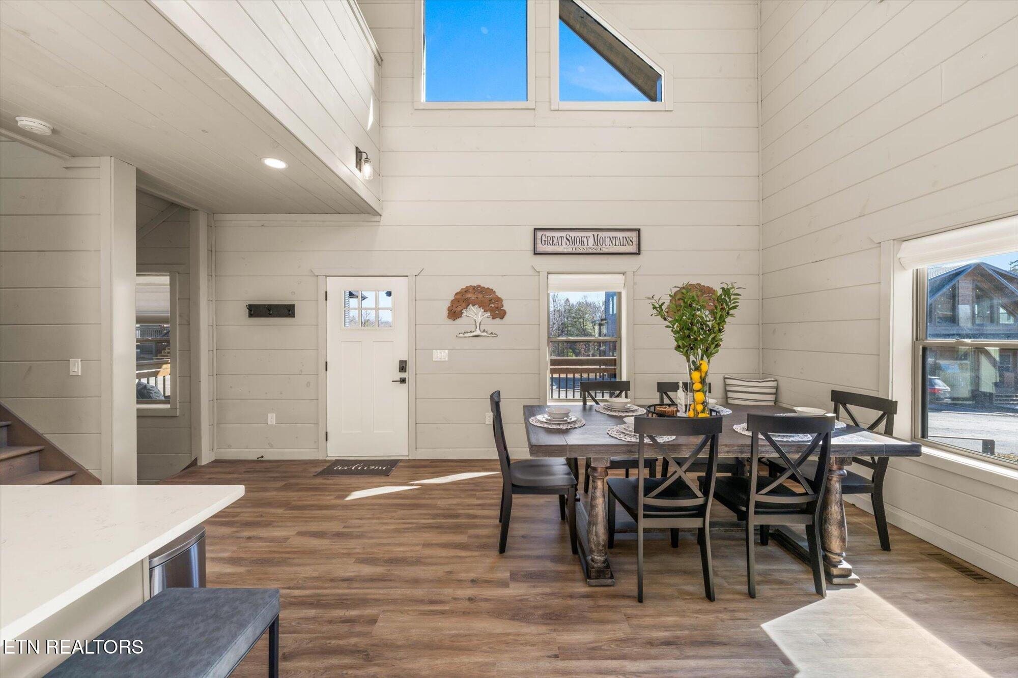 506 Warbonnet Way