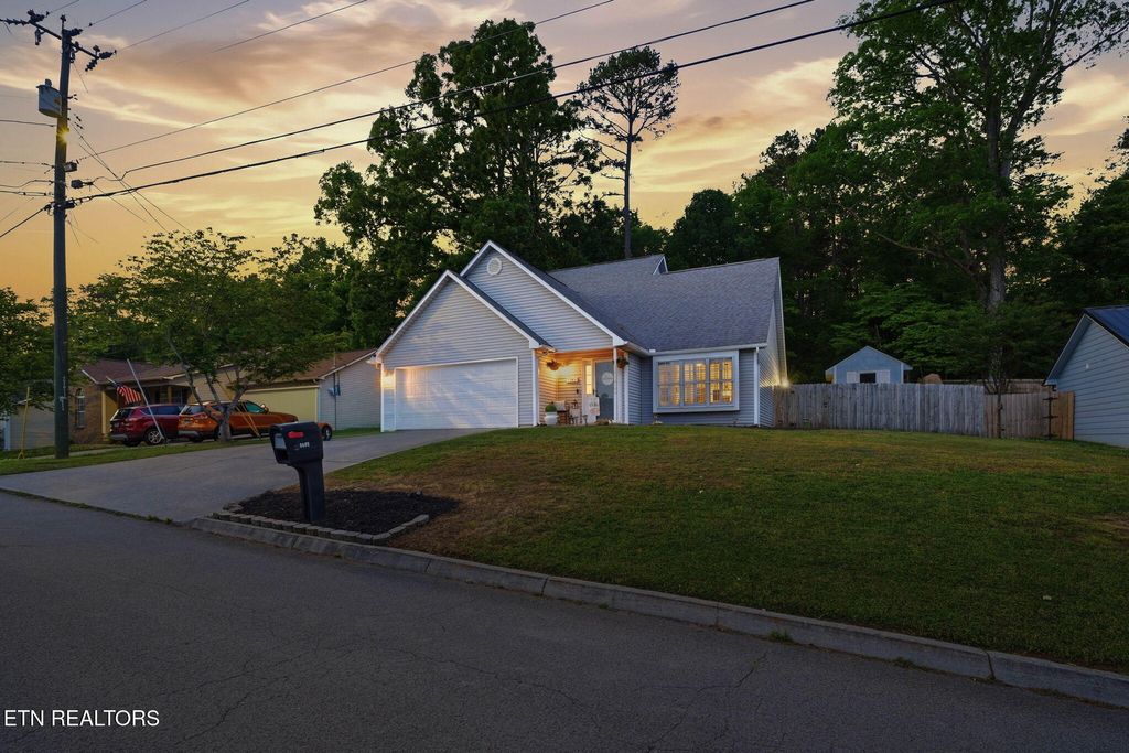 Photo of 7343 Kilbridge Drive, Knoxville, TN 37924 (MLS # 1339110)