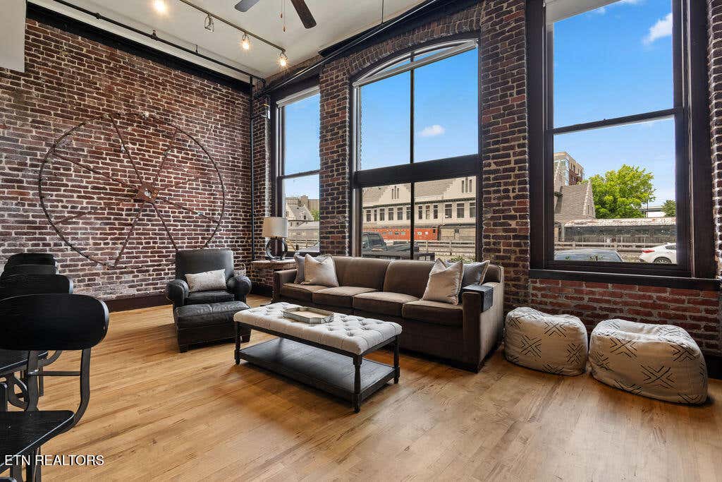 Photo of 129 W Jackson Ave #102, Knoxville, TN 37902 (MLS # 1349331)