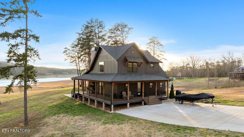 Photo of 2240 Kimsey Way, Sevierville, TN 37876 (MLS # 1334185)