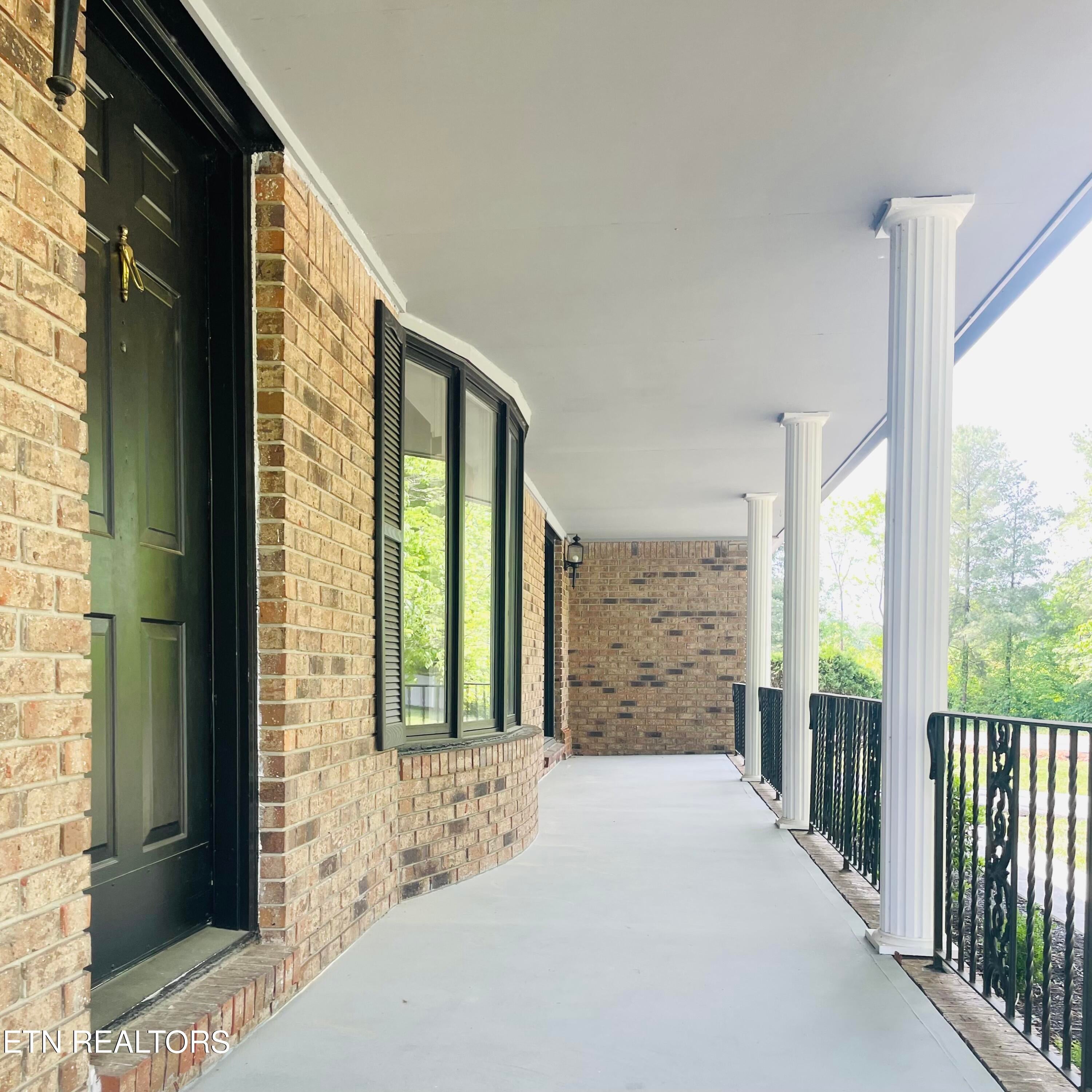 2158 Williamsburg Circle
