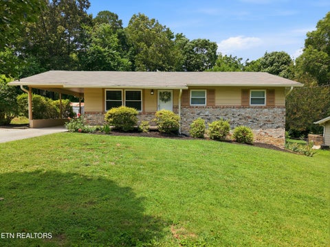 Photo of 4933 Fleetwood Drive, Knoxville, TN 37921 (MLS # 1346546)