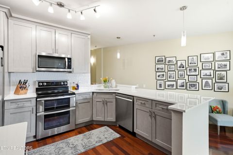 Tiny photo for 440 Walnut St #302, Knoxville, TN 37902 (MLS # 1339363)