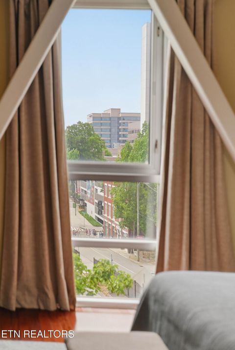 Tiny photo for 440 Walnut St #302, Knoxville, TN 37902 (MLS # 1339363)