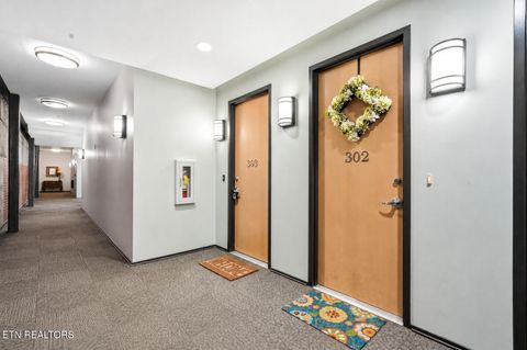 Tiny photo for 440 Walnut St #302, Knoxville, TN 37902 (MLS # 1339363)